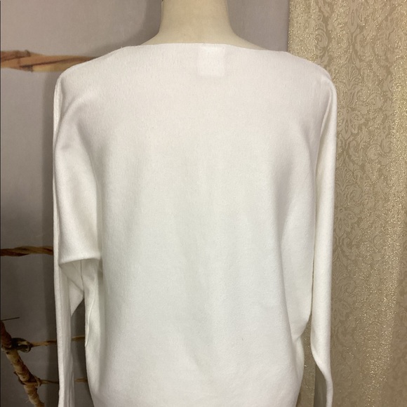 White sweater - Picture 3 of 3